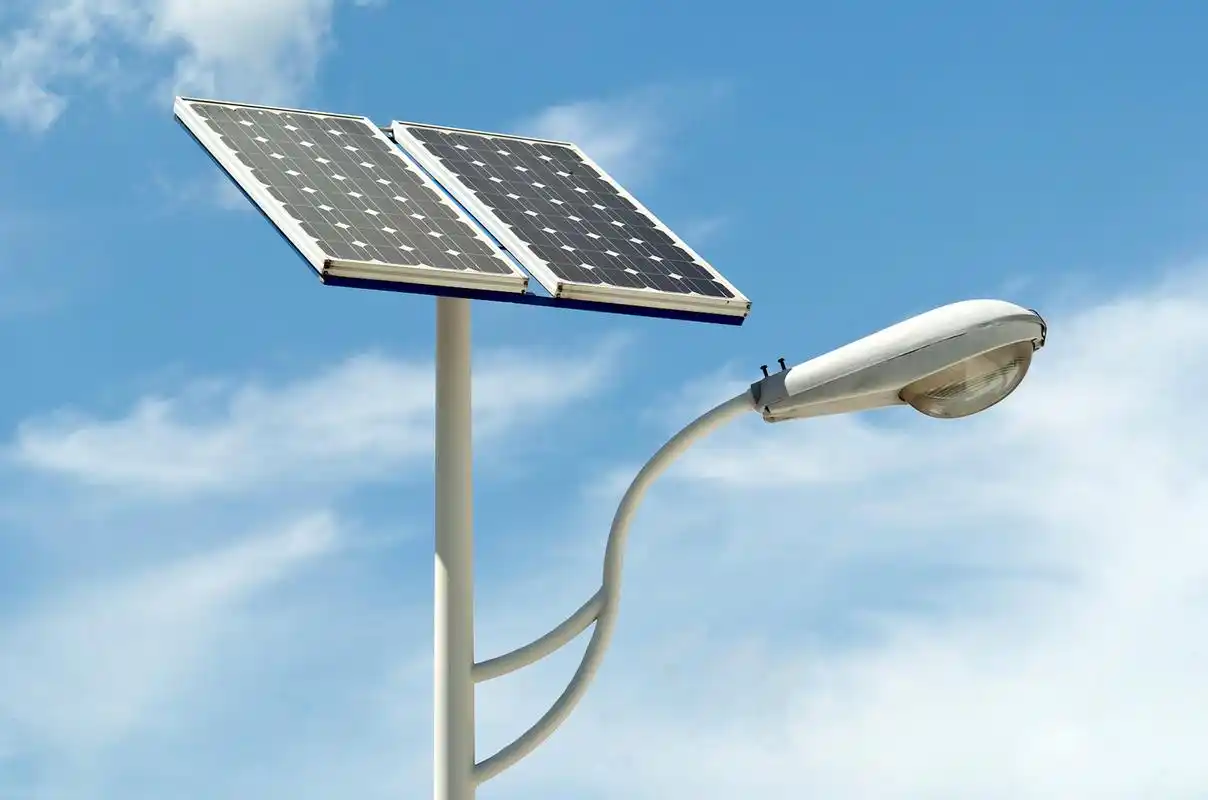 Design and performance test of a new solar street light controller